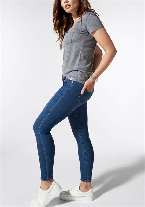 Postpartum jeans. Things To Know About Postpartum jeans. 